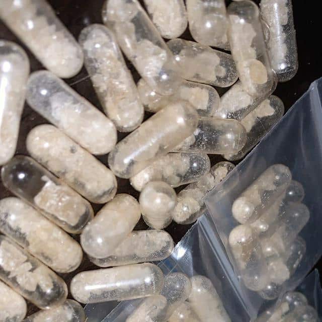 Caps